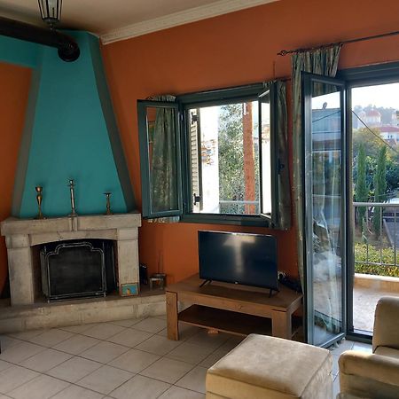 Stoupa Beachside Retro Apartment Экстерьер фото