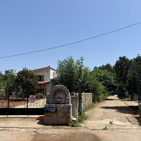 Stoupa Beachside Retro Apartment Экстерьер фото