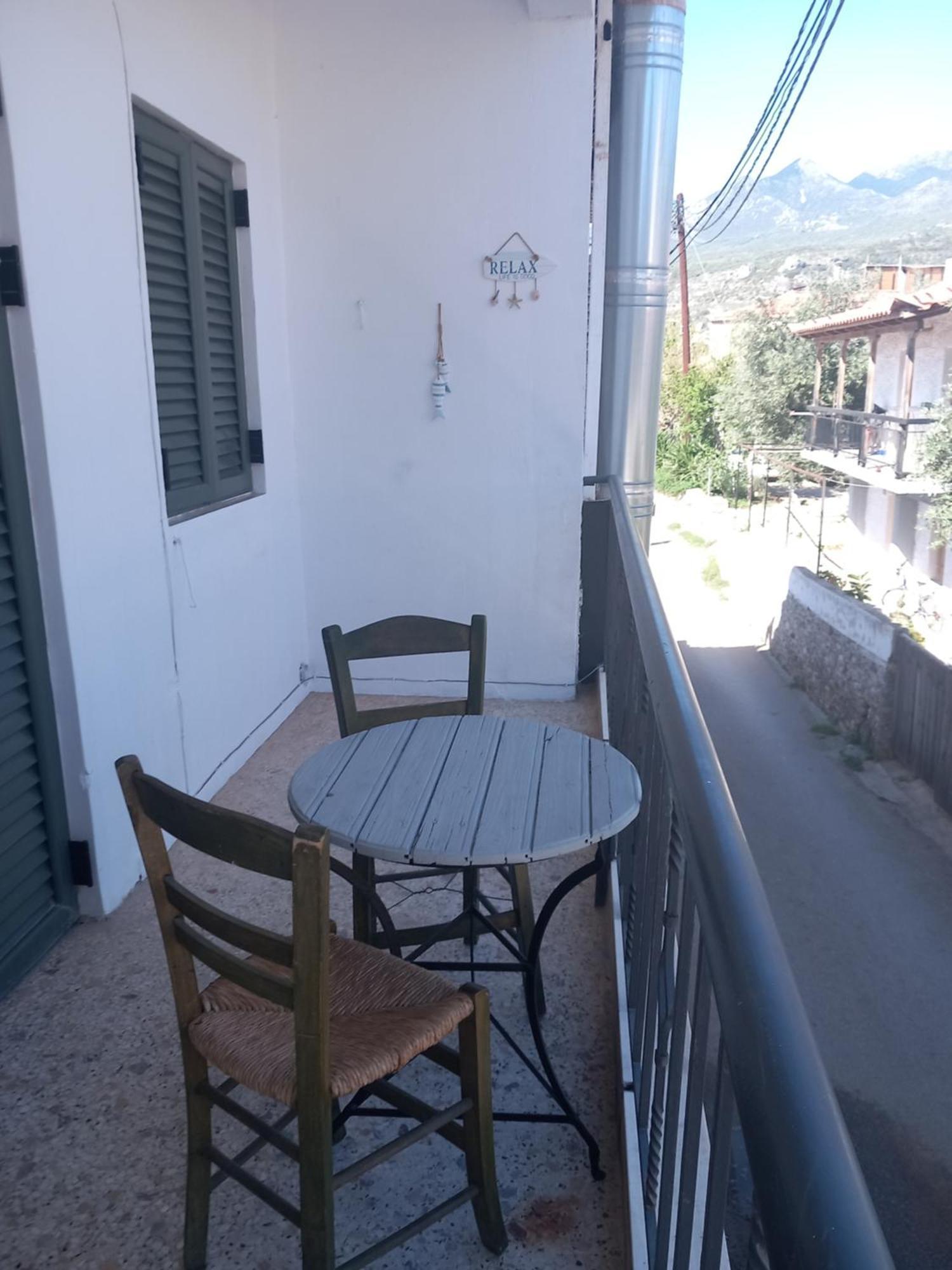 Stoupa Beachside Retro Apartment Экстерьер фото